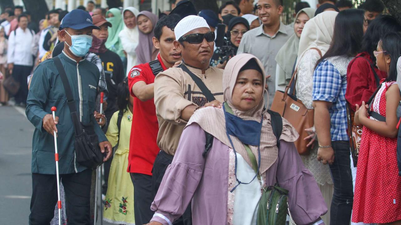 Antusiasme Ribuan Orang Hadiri Open House Prabowo di Istana