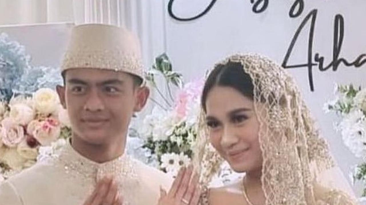 9 Momen Pernikahan Pratama Arhan dan Azizah Salsha, Erick Thohir Jadi Saksi hingga Fuji Dapat Bunga