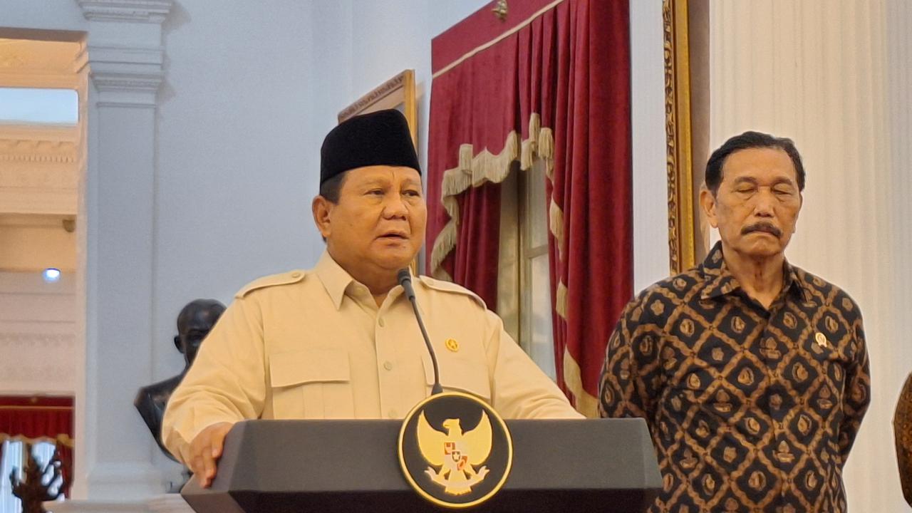 Prabowo Umumkan Diskon Tiket Pesawat dan Tarif Tol untuk Lebaran 2025