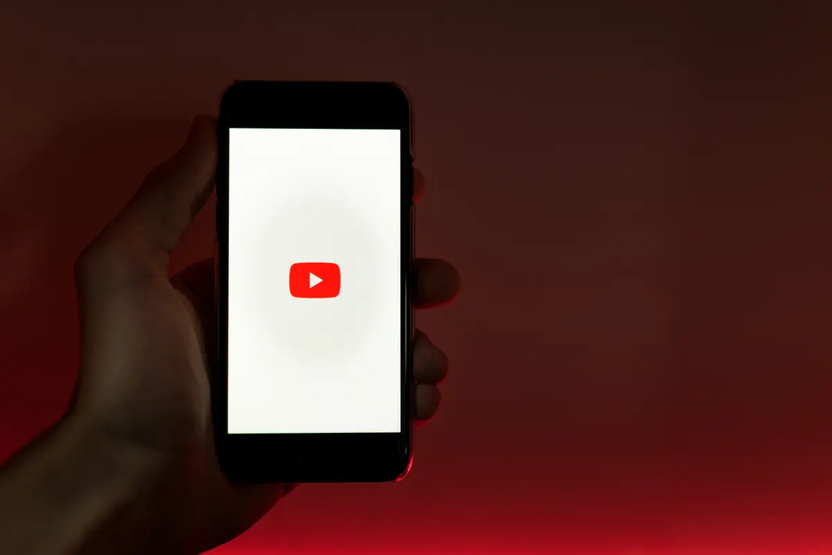 Ilustrasi Aplikasi YouTube