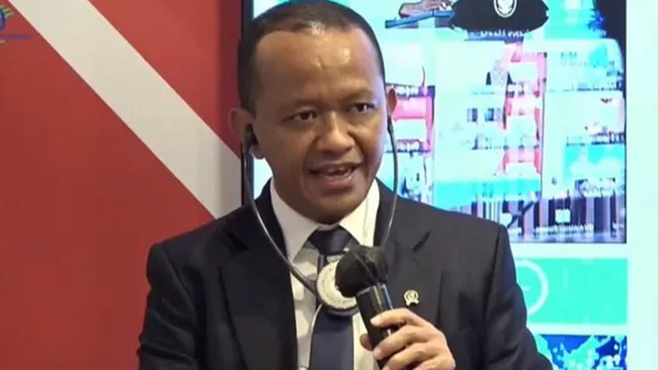 "(Realisasi investasi) Januari sampai Juni kita sudah mencapai Rp 678,7 triliun, tumbuh 16,1 persen, sudah mencapai 48,5 persen dari Rp 1.400 triliun,"