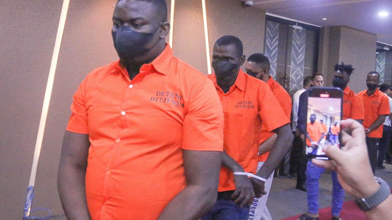 FOTO: Operasi Wira Waspada: 196 WNA Diamankan, Banyak Gunakan Izin Tinggal dan Investor Fiktif