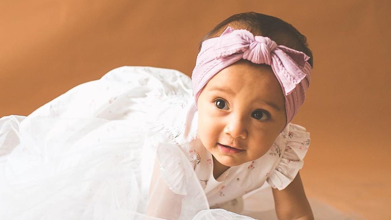 Menggemaskan, Ini 6 Potret Anak Semata Wayang Putri Marino dan Chicco Jerikho