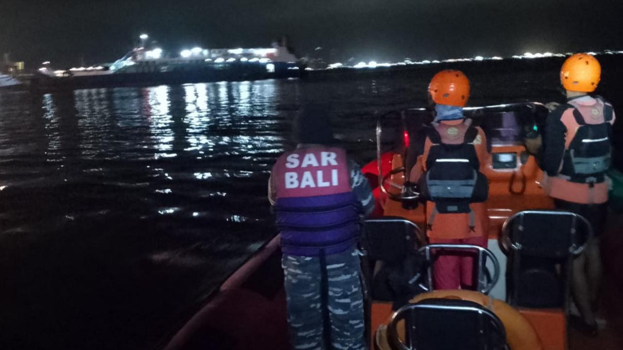 Hari Ketiga Operasi SAR, 29 Penumpang Kapal Tenggelam KMP Tunu Pratama Jaya Belum Ditemukan