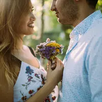 ilustrasi cinta/Photo by Alvin Mahmudov on Unsplash