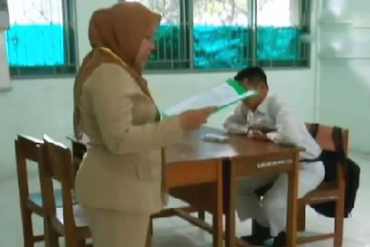 (Lip6 Petang) Siswa-UN