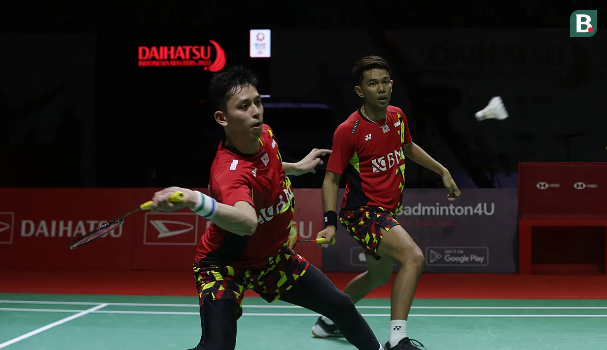 Di game pertama, Fajar/Rian benar-benar tampil tanpa cela memanfaatkan segudang pengalamannya. (Bola.com/Ikhwan Yanuar)