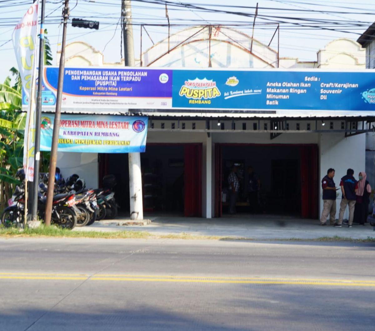 Rumah Puspita tidak hanya memfasilitasi pengembangan usaha sesuai standar, tetapi juga mengakomodir kebutuhan lokal para pelaku usaha dan masyarakat di sekitarnya.