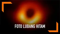 Para peneliti melenggelar konferensi pers secara simultan di berbagai kota di dunia hari Kamis (11/4). Mengabarkan penemuan bersejarah, merilis penampakan Black Hole atau lubang hitam yang berhasil difoto.