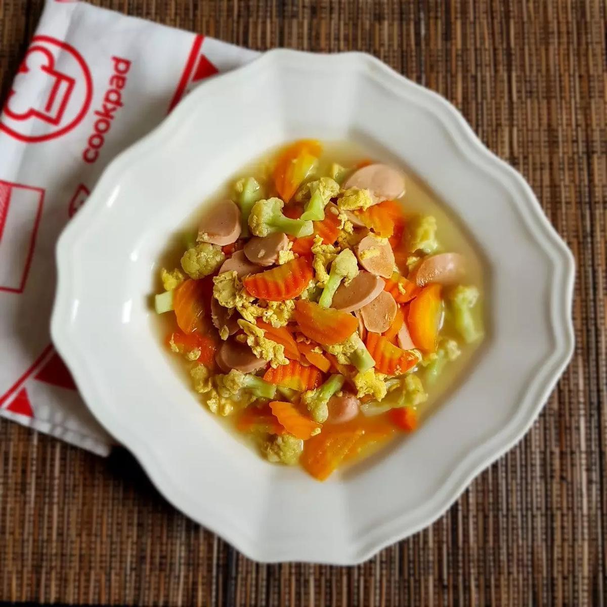 Resep capcay kuah telur untuk jadi menu sahur puasa Ramadan. (dok. Cookpad  @dapur_eL)