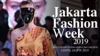 Jakarta Fashion Week 2019 juga diisi dengan penampilan karya lima perajin Dekranasda DKI Jakarta.