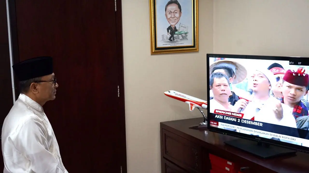 Ketua MPR Zulkifli Hasan mengapresiasi demo 212 di Monas yang berlangsung super damai. 