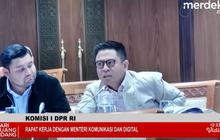 Anggota DPR Sindir Ferry Irwandi Bawa Sumbangan Rp10 Miliar buat Korban Banjir: Datang Sekali Seolah-olah Paling Bekerja di Aceh