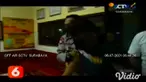 Seorang wanita baru saja menjadi korban penjambretan di kawasan Jalan Gumelar, Kecamatan Balung, Jember, Jawa Timur. Korban mengalami luka-luka, karena ditendang oleh pelaku diatas motor.