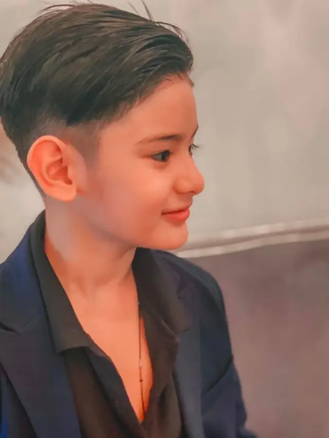 7 Potret King Faaz Anak Fairuz A Rafiq