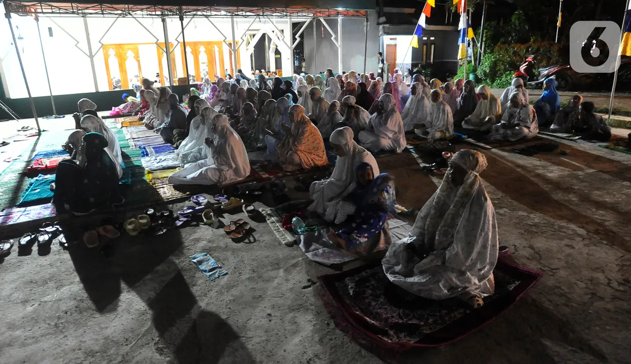 Keputusan ini disampaikan Menteri Agama (Menag) Yaqut Cholil Qoumas seusai Sidang Isbat Awal Ramadan 1444 H di Auditorium HM Rasjidi Kantor Kementerian Agama (Kemenag) Jalan MH Thamrin, Jakarta Pusat.  (merdeka.com/Arie Basuki)