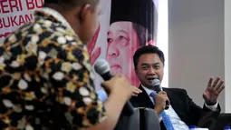 Wamenlu, Dino Patti Djalal, dalam sambutannya mengatakan pemerintahan SBY berhasil membawa Indonesia diakui dunia, Jakarta, (16/10/14). (Liputan6.com/Johan Tallo)