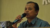 Ketua KPUD DKI, Sumarno mengatakan, calon Gubernur DKI petahana yang mau mendaftarkan diri dan akan maju dalam Pilkada DKI, wajib menyerahkan surat pernyataan bersedia cuti selama masa kampanye, Jakarta, Jumat (16/9). (Liputan6.com/Gempur M Surya)