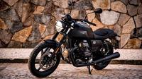 New Moto Guzzi V7 Stone. (ist)