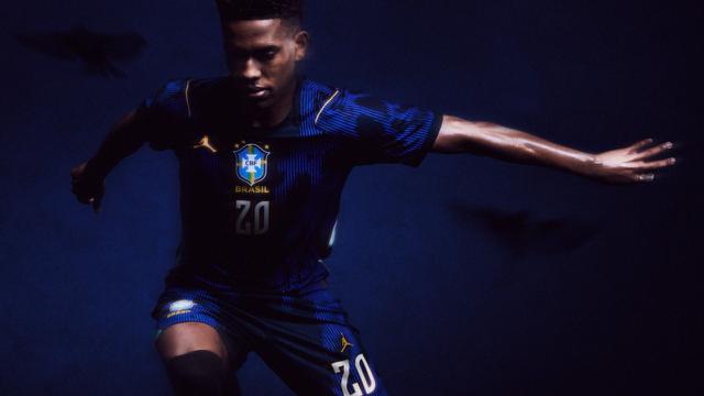TERBURUK: Brasil -- Jersey Tandang