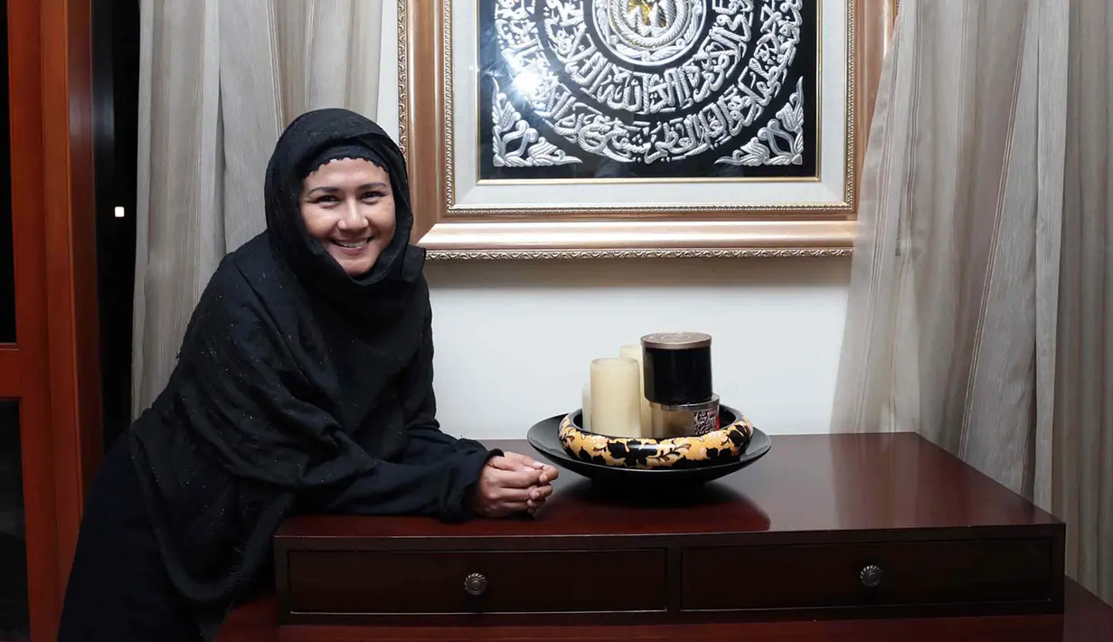 Sudah berkali-kali Ria keluar masuk RSCM untuk menjalani perawatan. Pasalnya, sel kanker yanga da di dalam tubuhnya sudah menjalar ke paru-paru. Beberapa tindakan sempat dilakukan jelang hari akhir Ria Irawan. (Deki Prayoga/Dream.co.id)