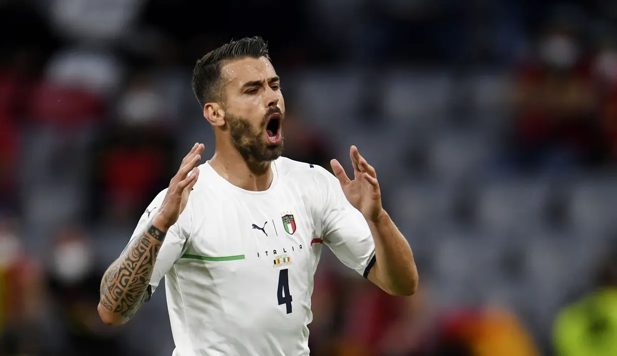 Leonardo Spinazzola - Bek AS Roma ini lagi-lagi menjadi sosok penting bagi Timnas Italia. Spinazzola mampu tampil sama baiknya saat bertahan dan maupun saat maju membantu serangan. (Andreas Gebert/Pool Photo via AP)