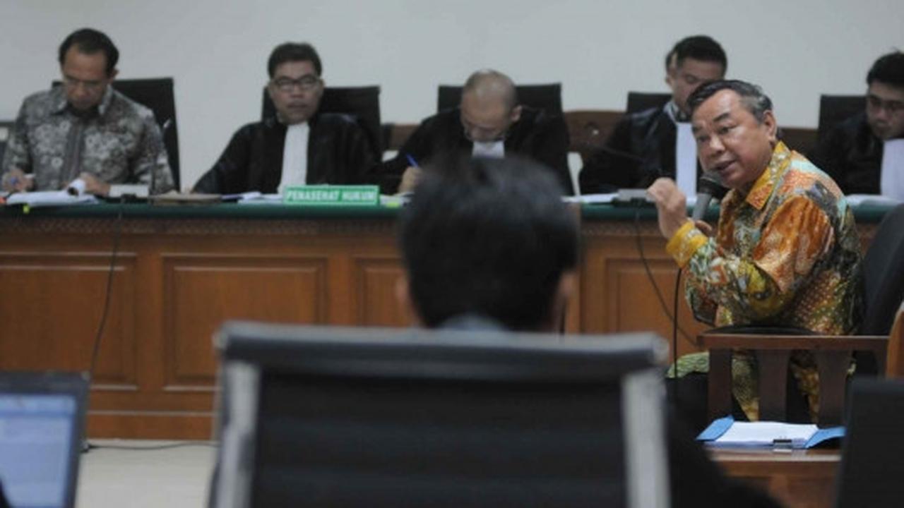 Politikus PPP Hasrul Azwar bersaksi di sidang Suryadharma Ali
