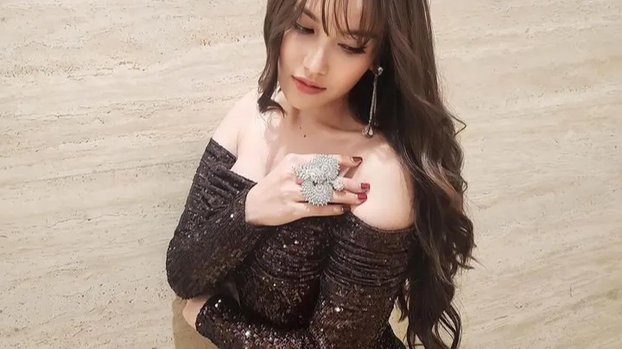 Penampilan Ayu Ting Ting langsung banjir komentar dari netizen. Potretnya dipuji begitu cantik.<br>