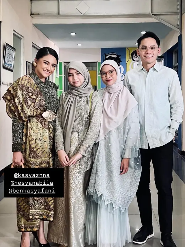 Artis yang Tetap Kompak Setelah Cerai. (instagram/marshanda99)