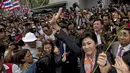 Hakim menyatakan, kepemimpinan Yingluck berakhir karena pemecatan Thawil illegal, ia sudah dianggap tidak memenuhi kualifikasi sebagai PM di bawah konstitusi Thailand. (AFP PHOTO/Pornchai Kittiwongsakul) 