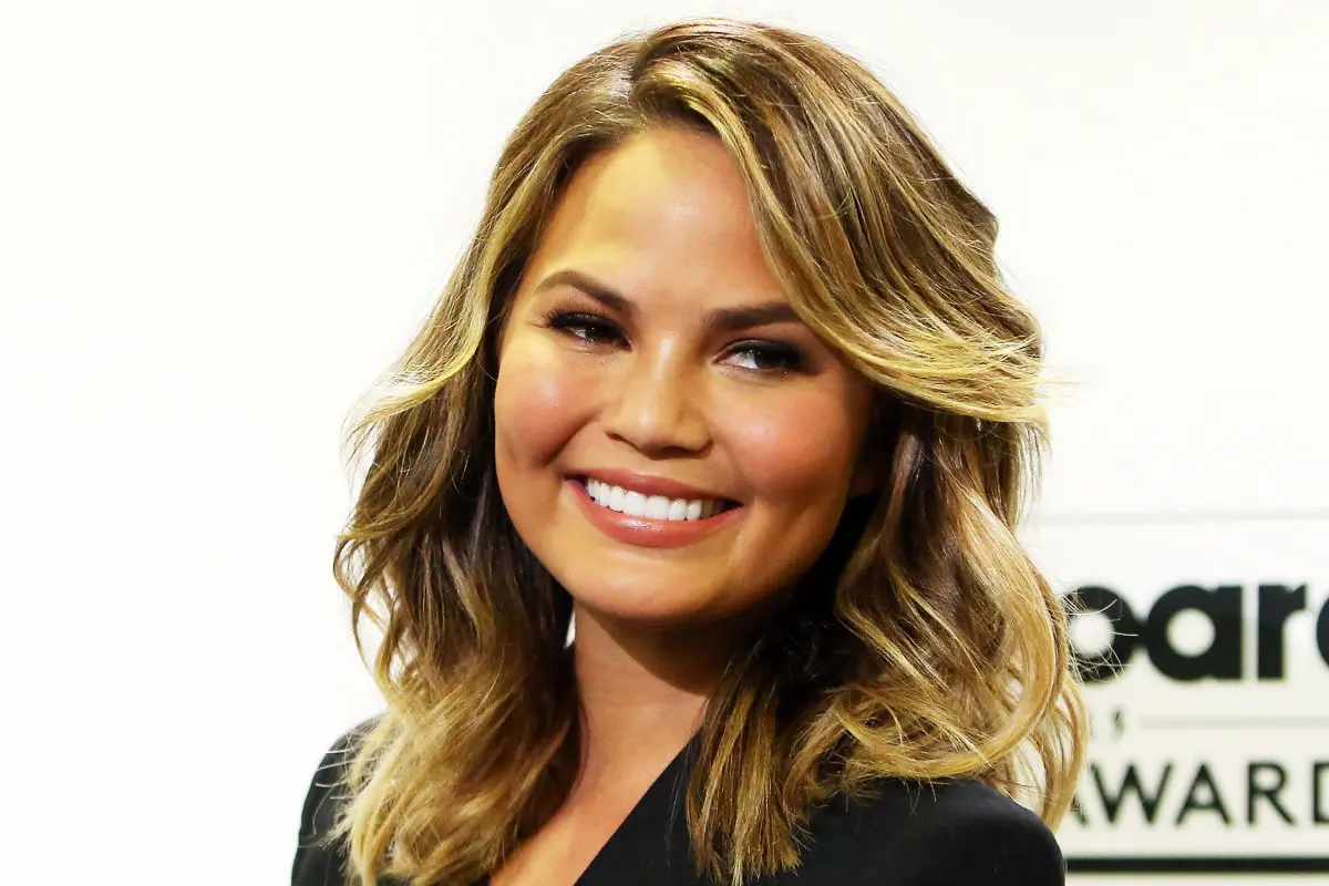 [Bintang] Chrissy Teigen