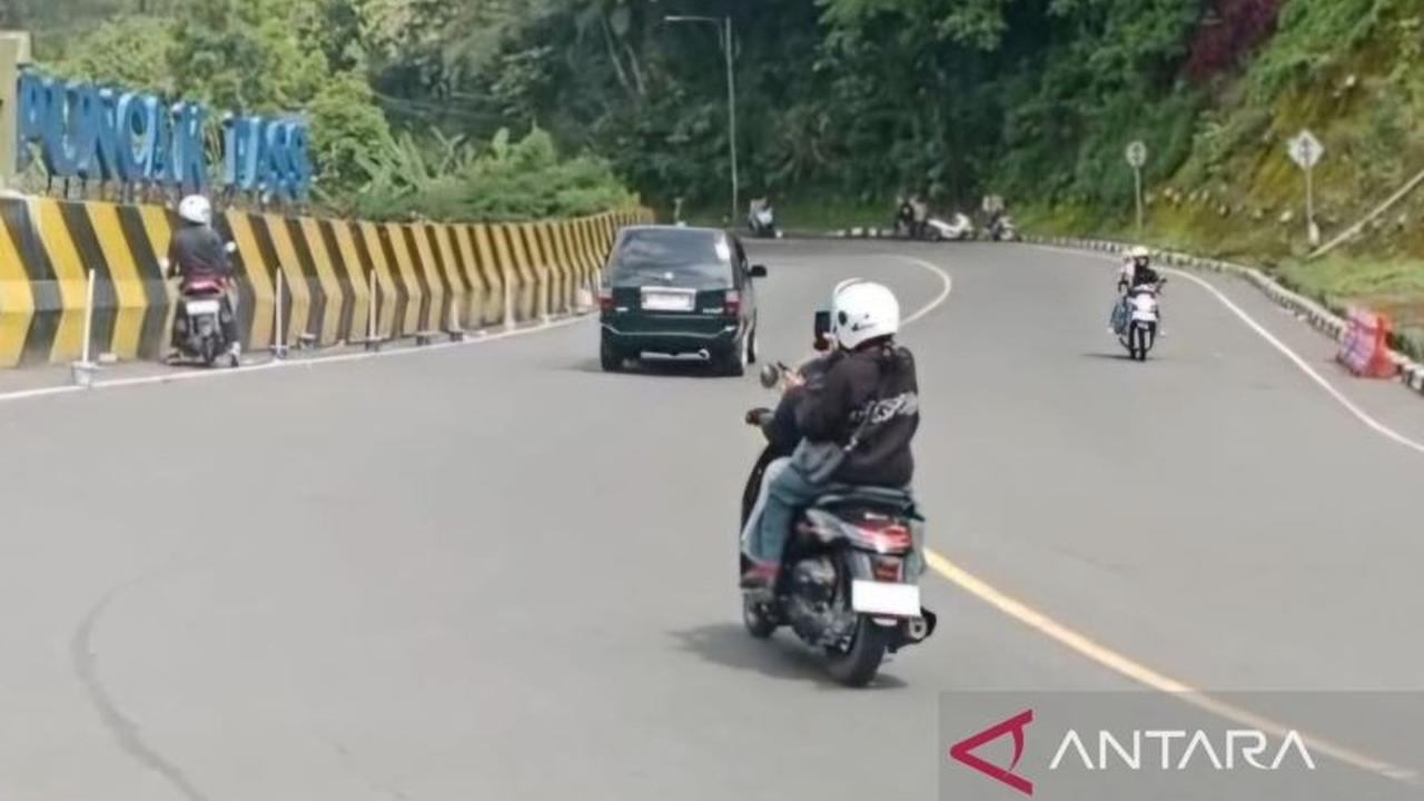 Polres Cianjur Terapkan Rekayasa Arus Lalu Lintas di Jalur Puncak, Antisipasi Lonjakan Kendaraan Libur Panjang