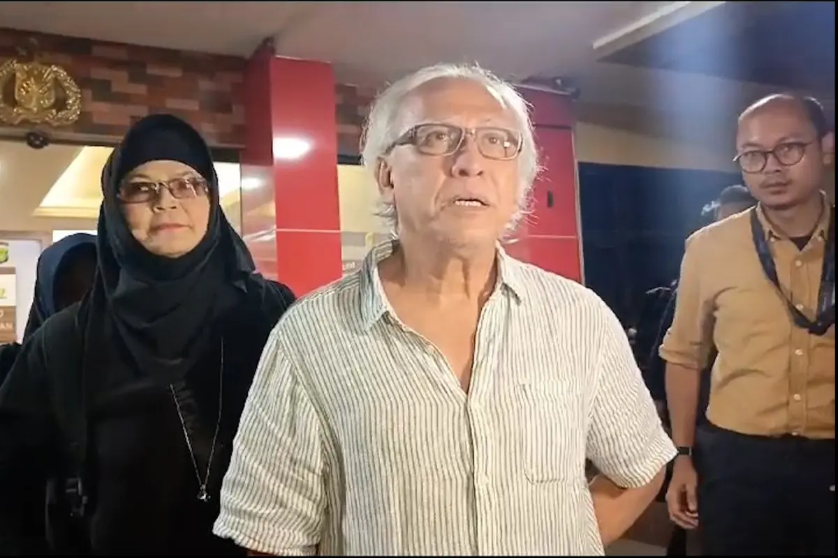 Iwan Fals dan Istri mendatangi Polres Metro Jakarta Selatan, Senin (3/2/2025).