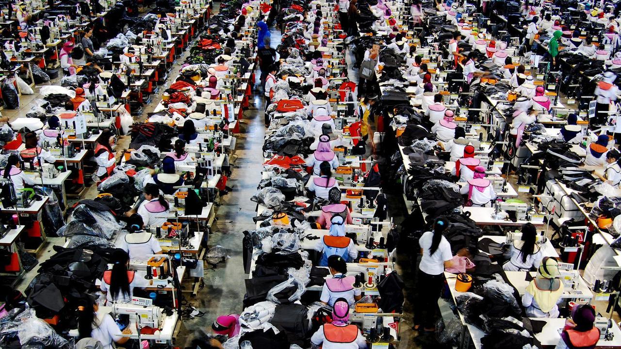 PLN mengakuisisi penyediaan listrik raksasa tekstil dunia, Indorama Group. (Dok PLN)