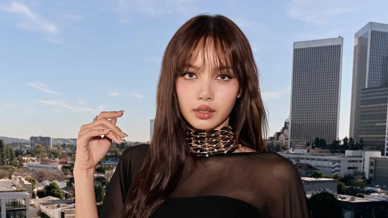 Lisa BLACKPINK Debut di Golden Globes 2026 dengan Kalung Mewah dan Langka