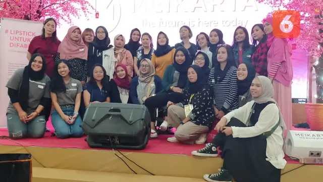Kelas Make up Lipstick untuk Difabel dan Pandulisane