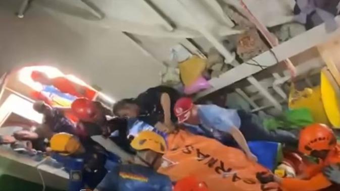 Kapal Feri Mendadak Miring Saat Bersandar di Balikpapan, 3 Penumpang Tewas Terjepit