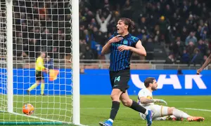Selebrasi Francesco Pio Esposito dalam laga Inter Milan vs Lecce di Liga Italia, Kamis (15/1/2026). (AP Photo/Luca Bruno)
