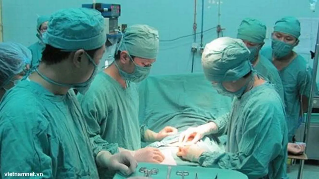 silikon-penis-operasi-130914b.jpg