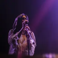 Momen Keisya Levronka 'Indonesian Idol' Saat Manggung. (Sumber: Instagram/keisyalevronka)