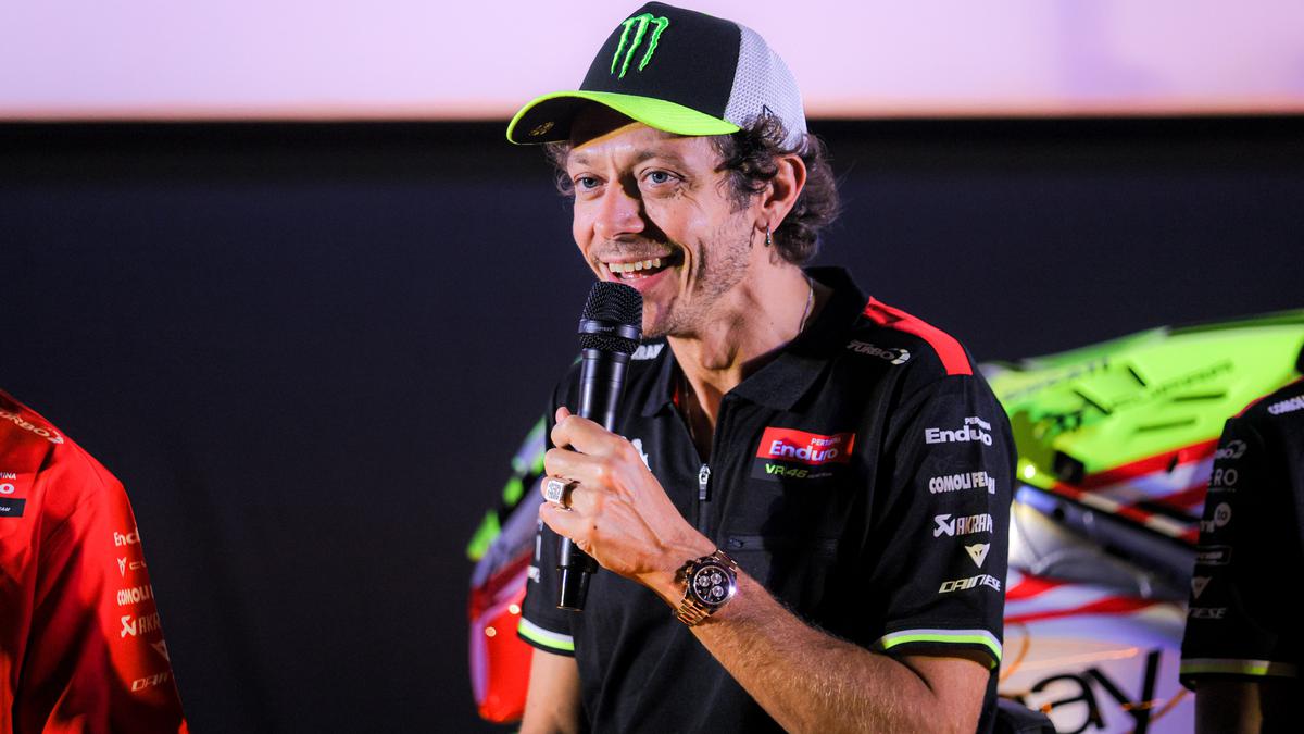 Ekspresi Jenaka dan Lambaian Tangan Valentino Rossi untuk Indonesia, Dampaknya Terasa Sampai Papua