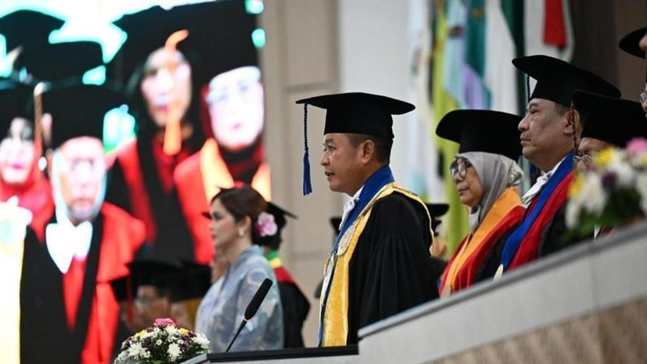 Trivia USU: 208 Guru Besar Aktif Jadi Penggerak Inovasi, Rektor Muryanto Amin Ungkap Peran Pentingnya