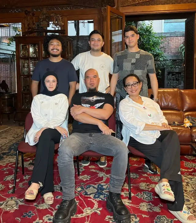 Potret Kedekatan Mulan Jameela dengan Putra Sambungnya/Instagram@thebridedept