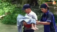 [VIDEO] Bocah 4 Tahun Tewas Terseret Arus Sungai