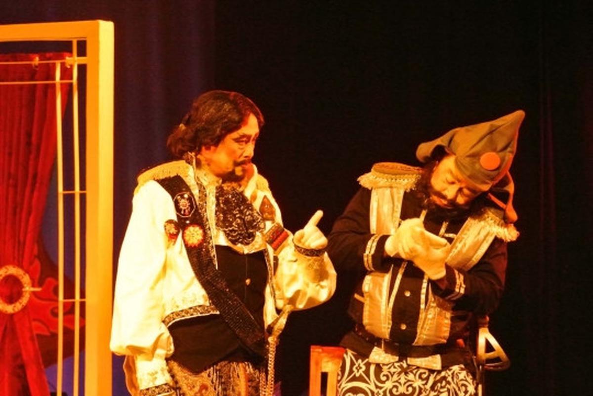 Menyaksikan kehidupan kota korup di panggung Teater Koma
