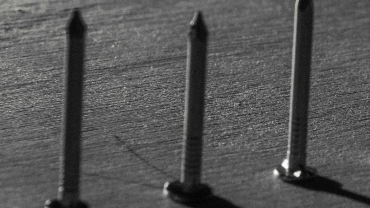 Pemilih Kira Paku Gratis dan Dibawa Pulang, TPS Ini Jadi Kehilangan Paku Pencoblosan