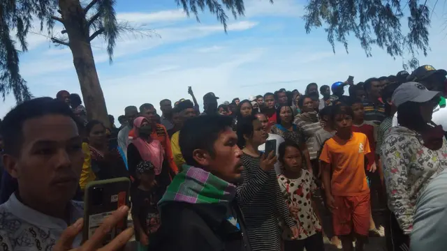 Pencarian nelayan