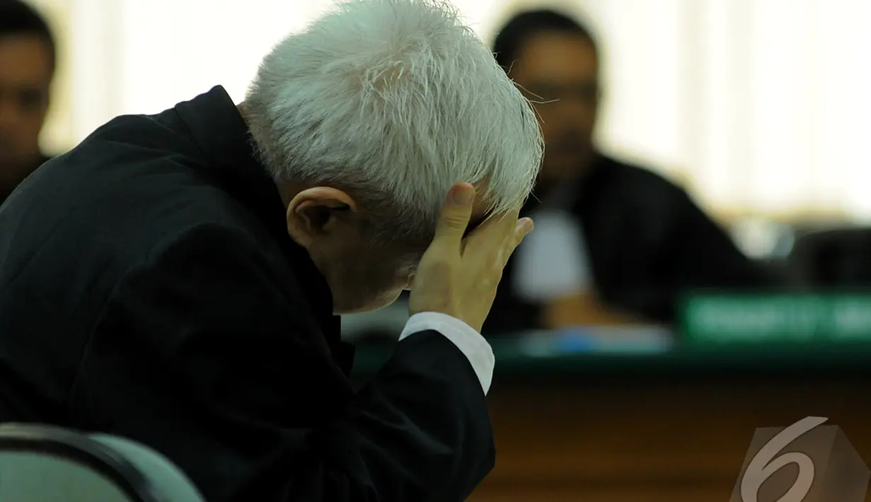Sedangkan yang meringankan, majelis menganggap terdakwa Anggoro telah berusia lanjut, Jakarta, Rabu (2/7/2014) (Liputan6.com/Faisal R Syam)