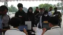 Pemberangkatan pertama truk pada tanggal 3 April dari Terminal Pulogadung dengan rute Jogja, Solo, Wonogiri, Kebumen, Semarang, Malang. (merdeka.com/Imam Buhori)