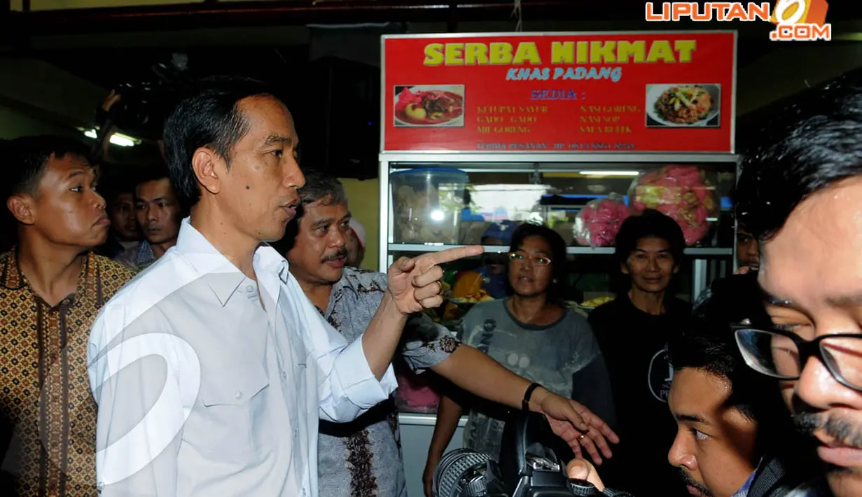 Menurut Jokowi kantin Blok G sudah bersih, nyaman, serta tertata. Senin (14/04/2014) (Liputan6.com/Herman Zakharia).